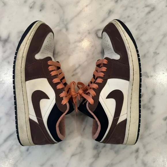 NIKE Authentic Jordan 1 Low \
